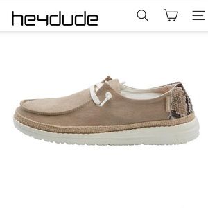NWOT Hey Dude Wendy Jungle shoes